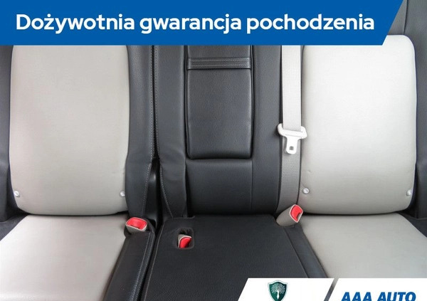 Chevrolet Captiva cena 45000 przebieg: 155741, rok produkcji 2012 z Kalwaria Zebrzydowska małe 232